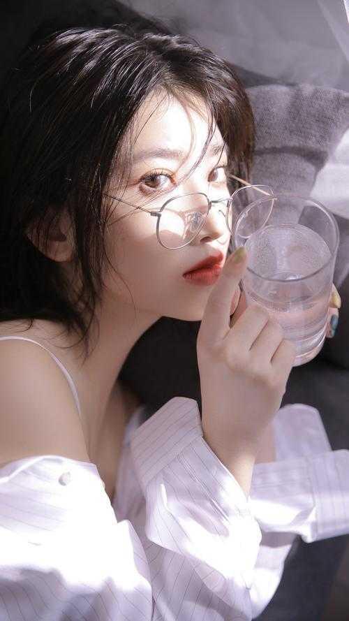 男主叫顾子辰女主宋灵秋